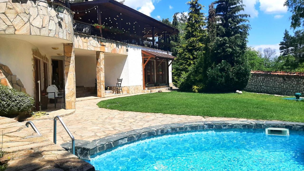 Villa Anna Luxury Lake Residence Shtarkelovo Gnezdo Екстериор снимка